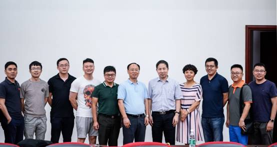 美国南卡罗来纳大学唐传兵教授访问我实验室并作学术报告