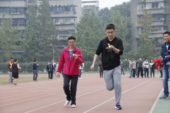 环保型高分子国家地方联合工程实验室秋季趣味运动会